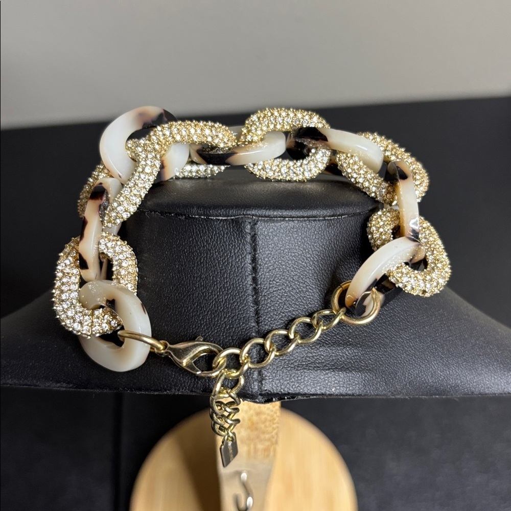 Baublebar Tortoise Shell and Gold Chunky Chain Bracelet Rhinestone Jewelry - Picture 4 of 6